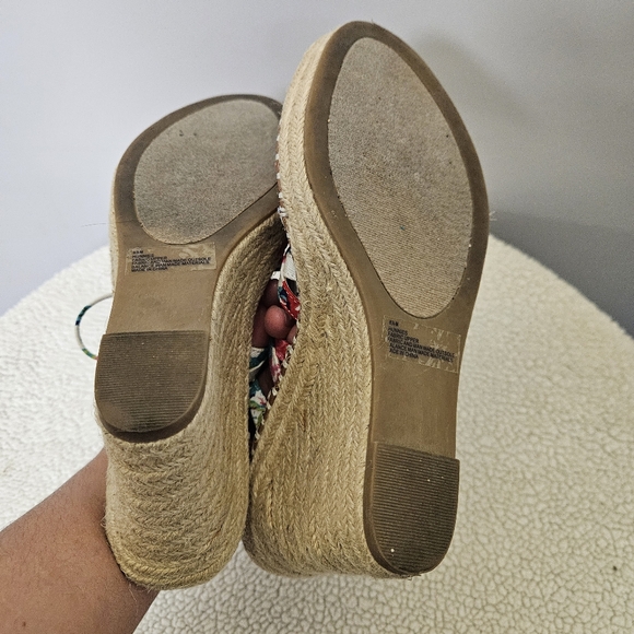 Sugar Colorful Strappy Wedge Sandals Size 8.5 - Picture 16 of 16